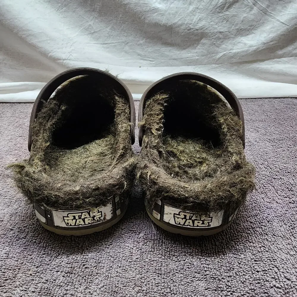 Crocs Star Wars faux fur lined Star Wars Chewbacca Shoes  Sandals
